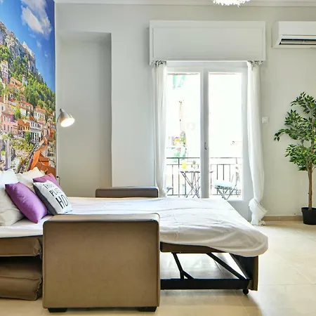 Renovated Flat In Perfect Location * アテネ